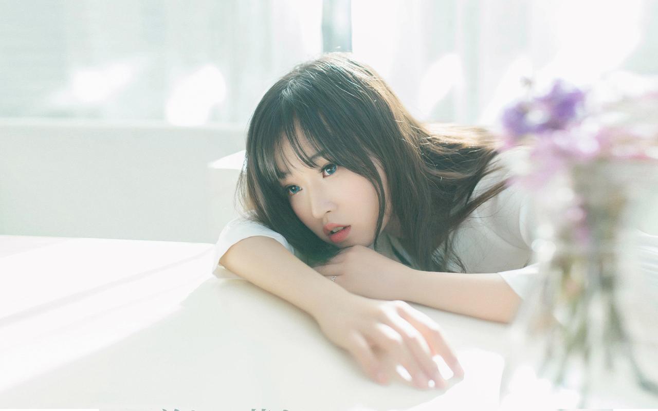 重庆一小镇现“刀片民宿”  最窄处仅56厘米